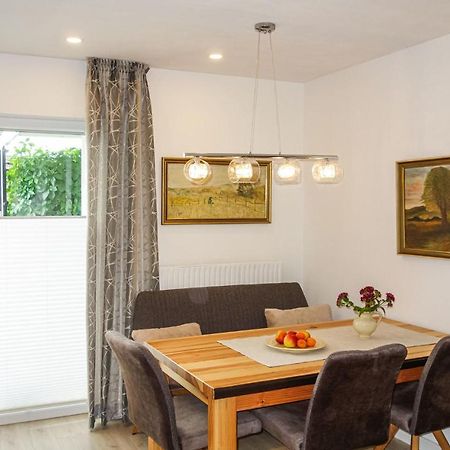 Beautiful Apartment In Dillenburg With Kitchen エクステリア 写真
