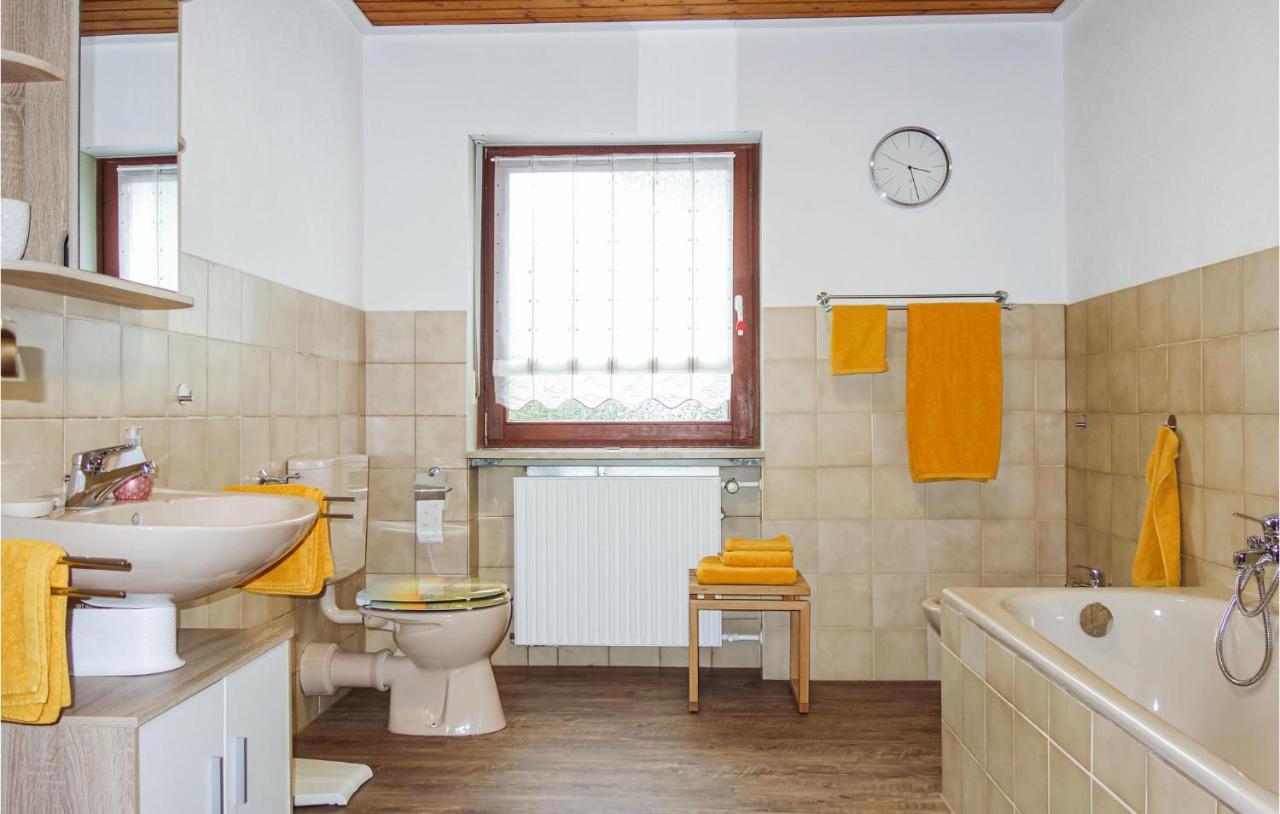 Beautiful Apartment In Dillenburg With Kitchen エクステリア 写真